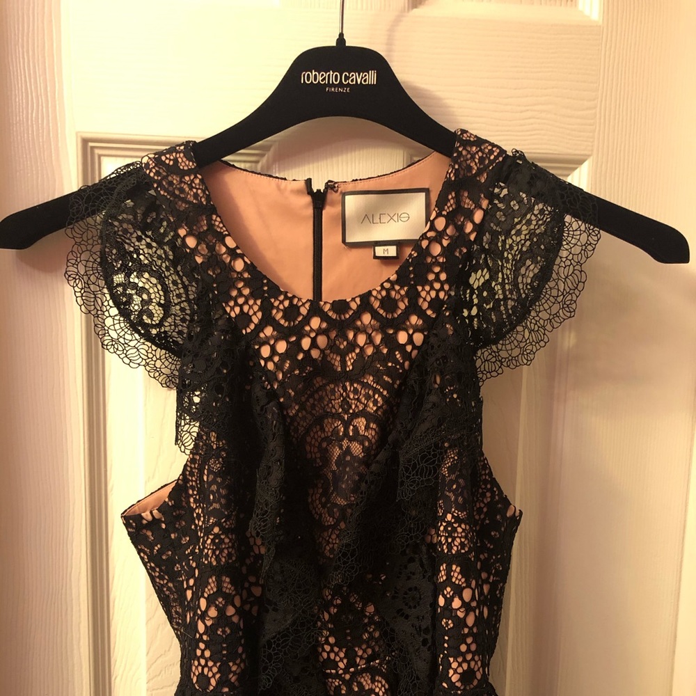 ALEXIS LACE TOP